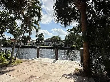 Sold investor duplex at 2018 NE 15th Street, Fort Lauderdale